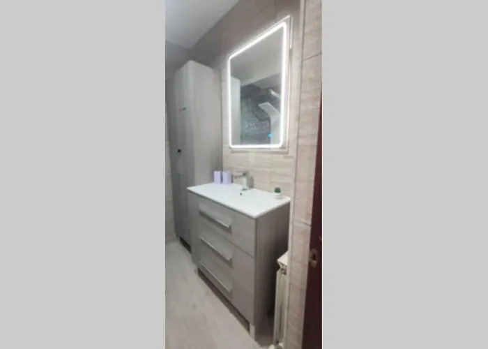 Apartment Estrenar! Con Pinball 8 Min Ayto 2 Habs 150 Oviedo